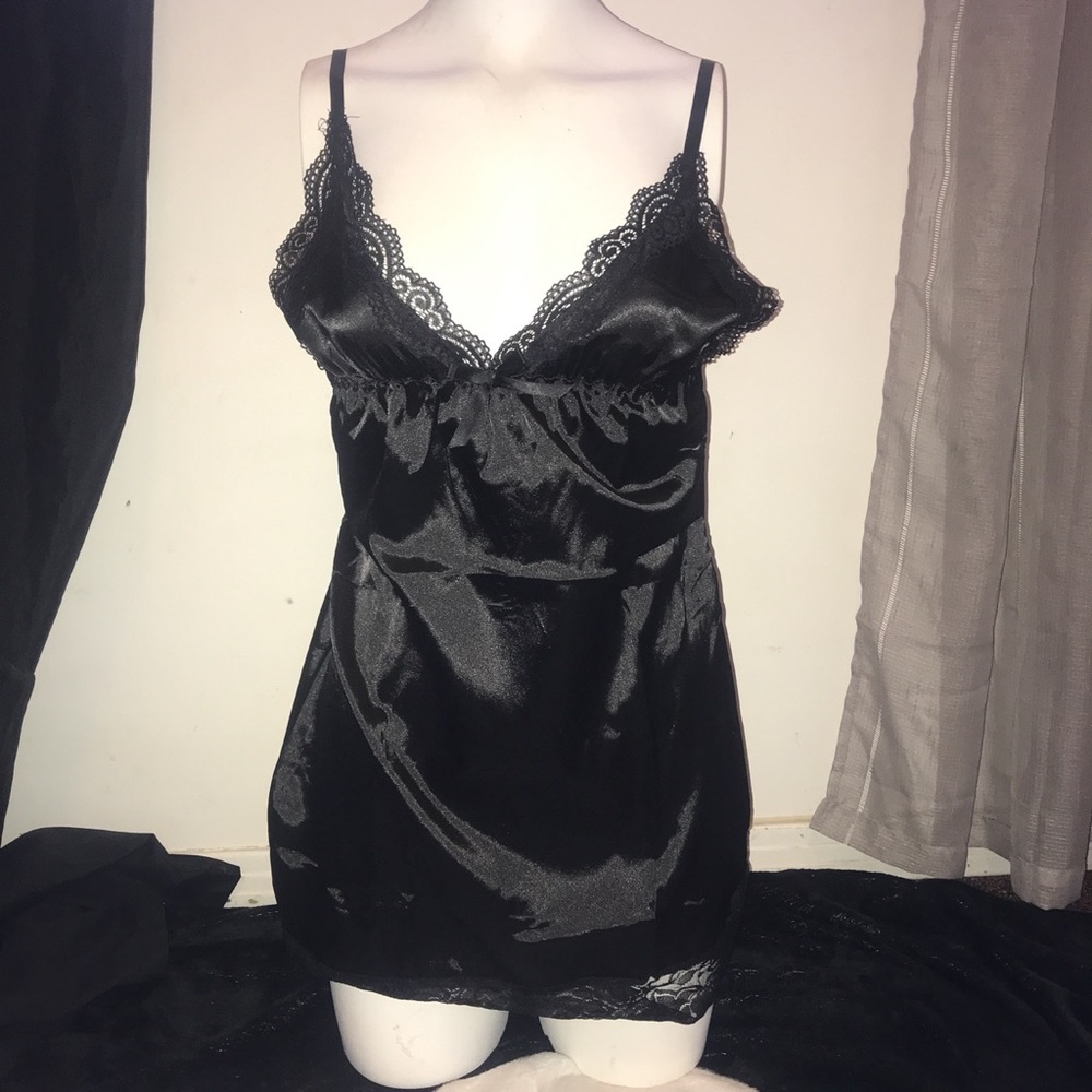 Black silk like teddy lingerie with cute lace